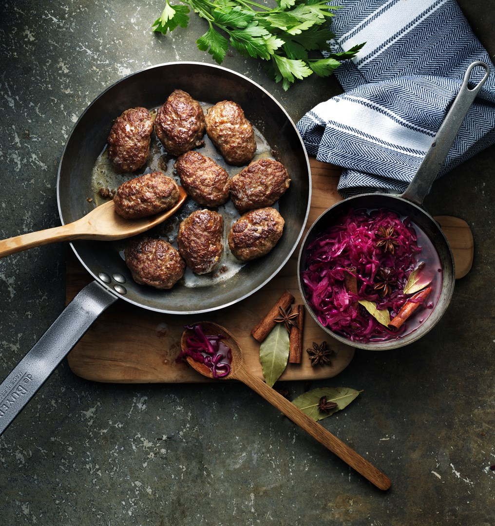 Frikadeller med rødkål