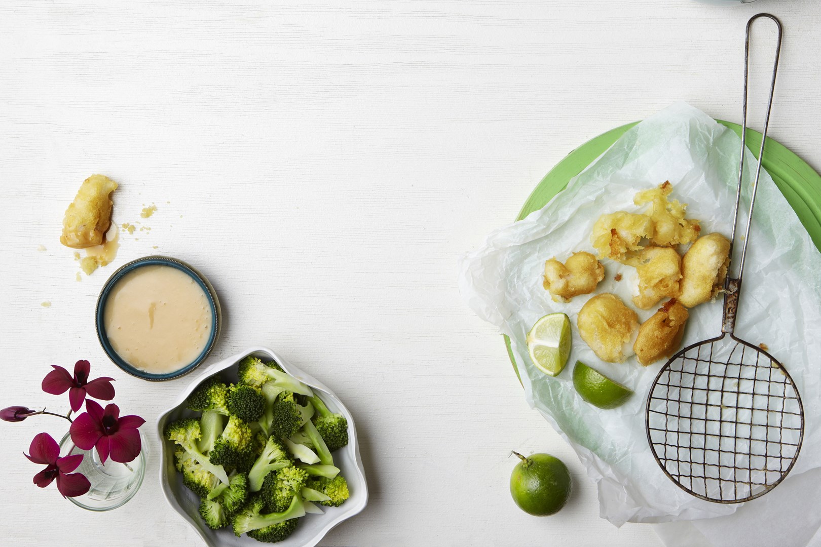 Tempura fisk med soya- og ingefærdip