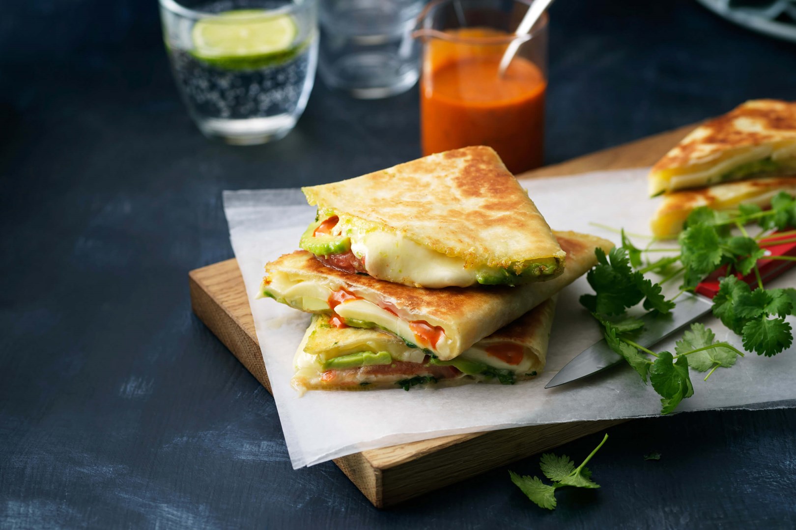 Quesadillas med avokado & mozzarella