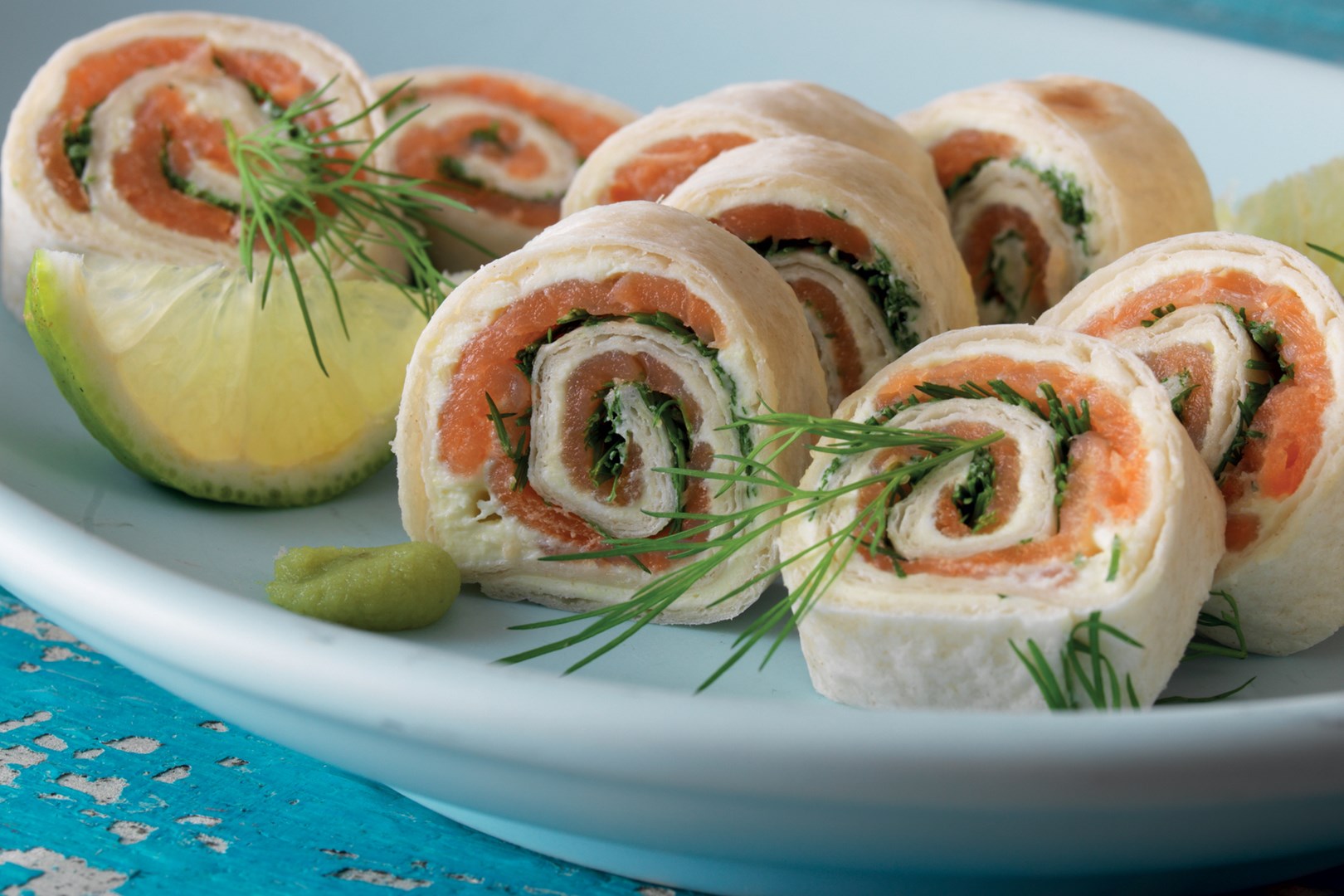 Lachsröllchen mit Wasabi und Dill | Santa Maria