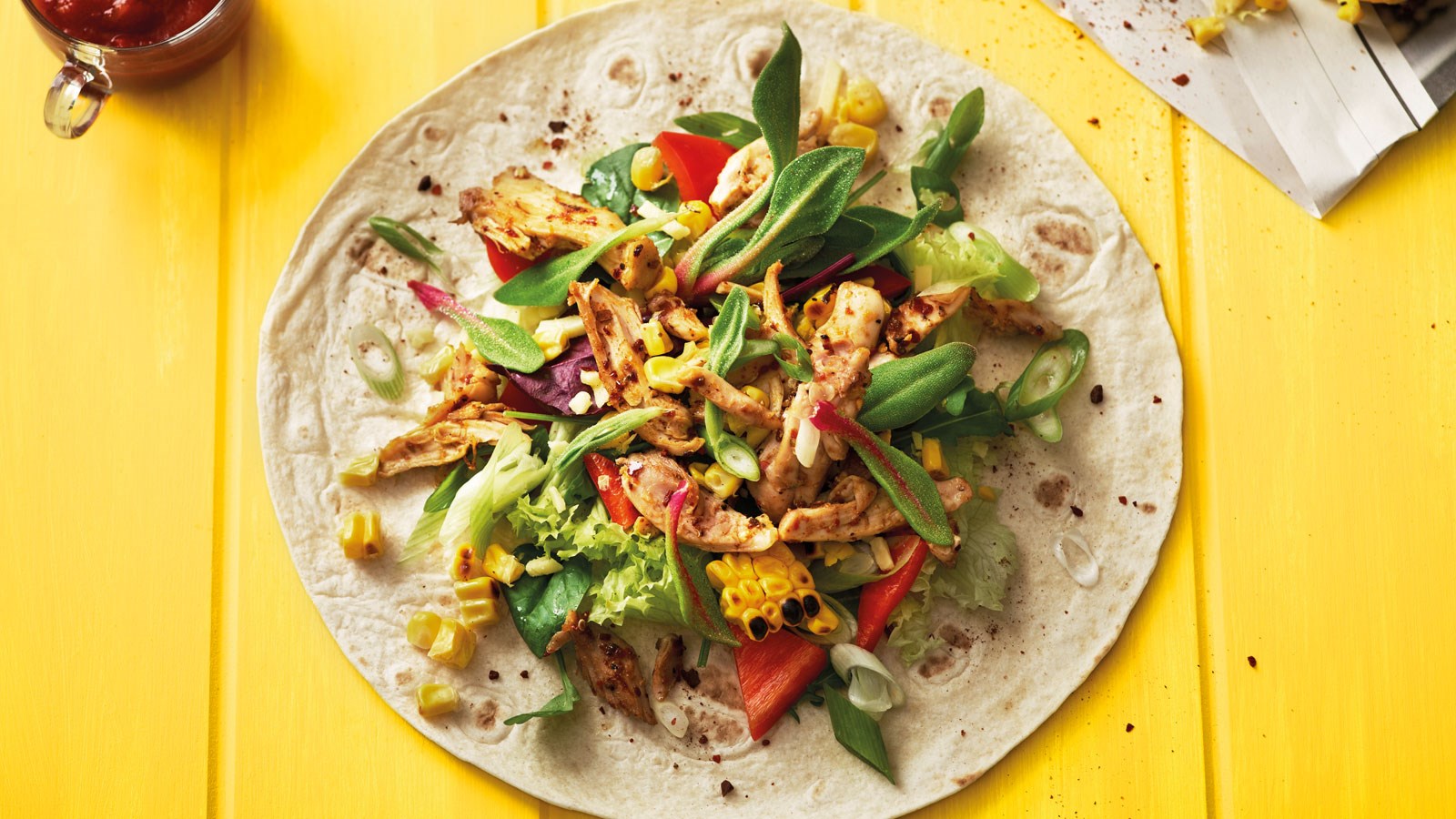 Cajun Chicken Wrap ja Sweetcorn & Hot Salsa