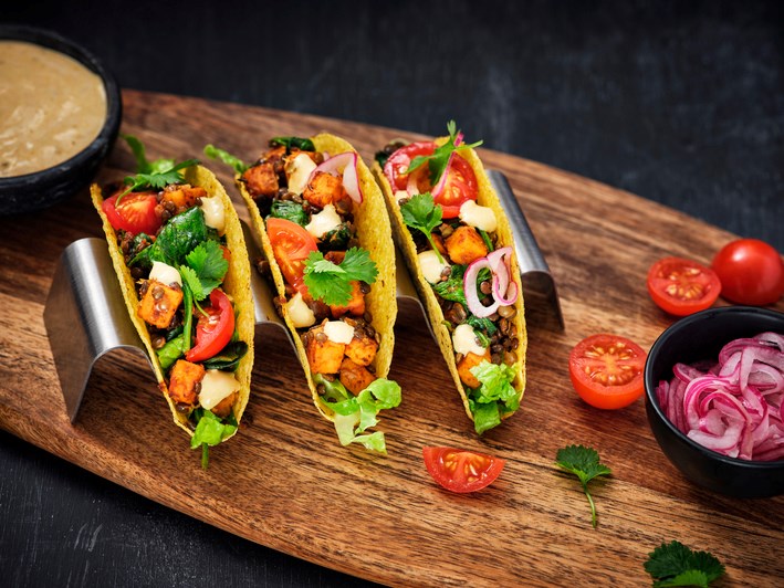 3 vega tacos met linzen en zoete aardappel